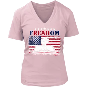 Freadom V-neck