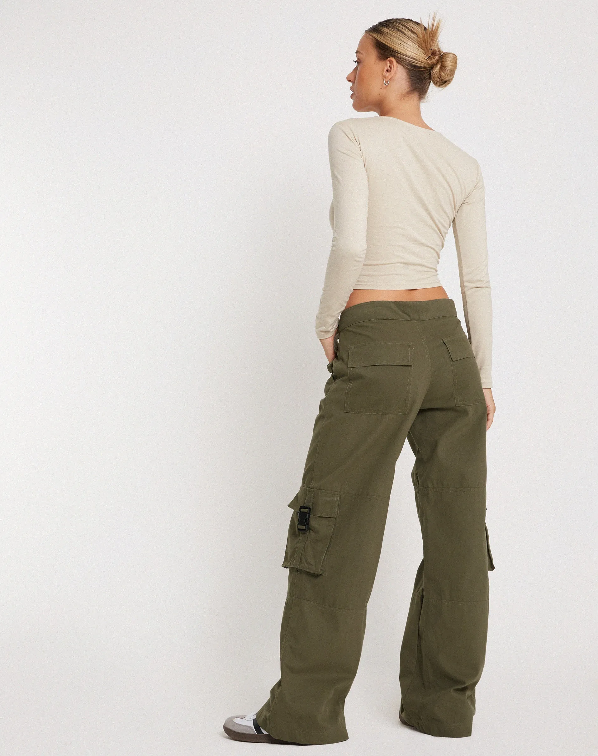 Freddy Low Rise Cargo Trouser in Military Khaki