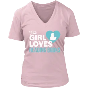 This girl loves reading books V-neck